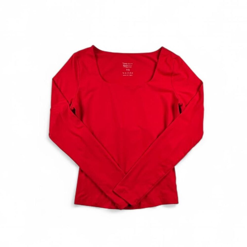Trendy Queen Red Long Sleeve Top Women’s XS Scoop Neck Fitted Basic